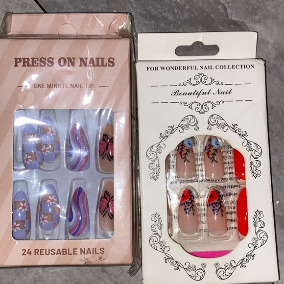 Press-on nails set bundle short floral design butterfly pedicure nail salon - Picture 2 of 4